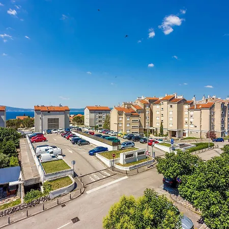 Διαμέρισμα Cozy Nur 500 Meter Zum Mit Meerblick - Alles Zentral Erreichbar Novi Vinodolski